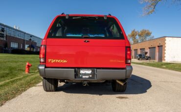 GMC-Typhoon-1993-SUV-7