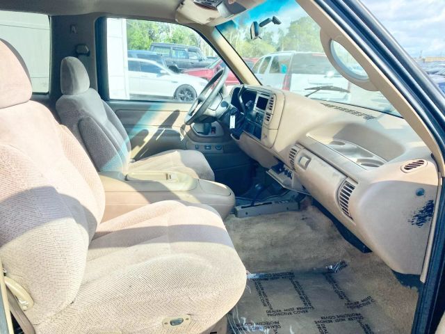 GMC-Yukon-1995-SUV-15