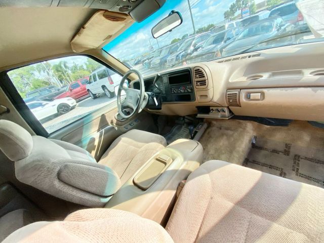 GMC-Yukon-1995-SUV-16