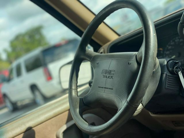 GMC-Yukon-1995-SUV-18