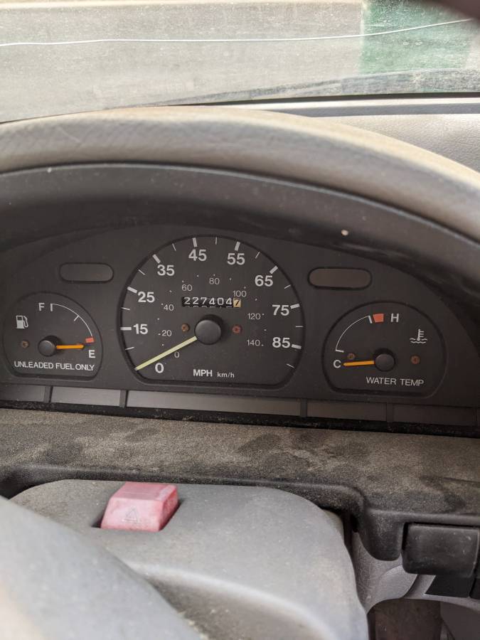 Geo-metro-1993-blue-1