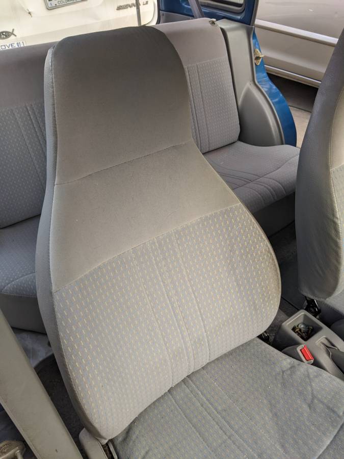 Geo-metro-1993-blue-11