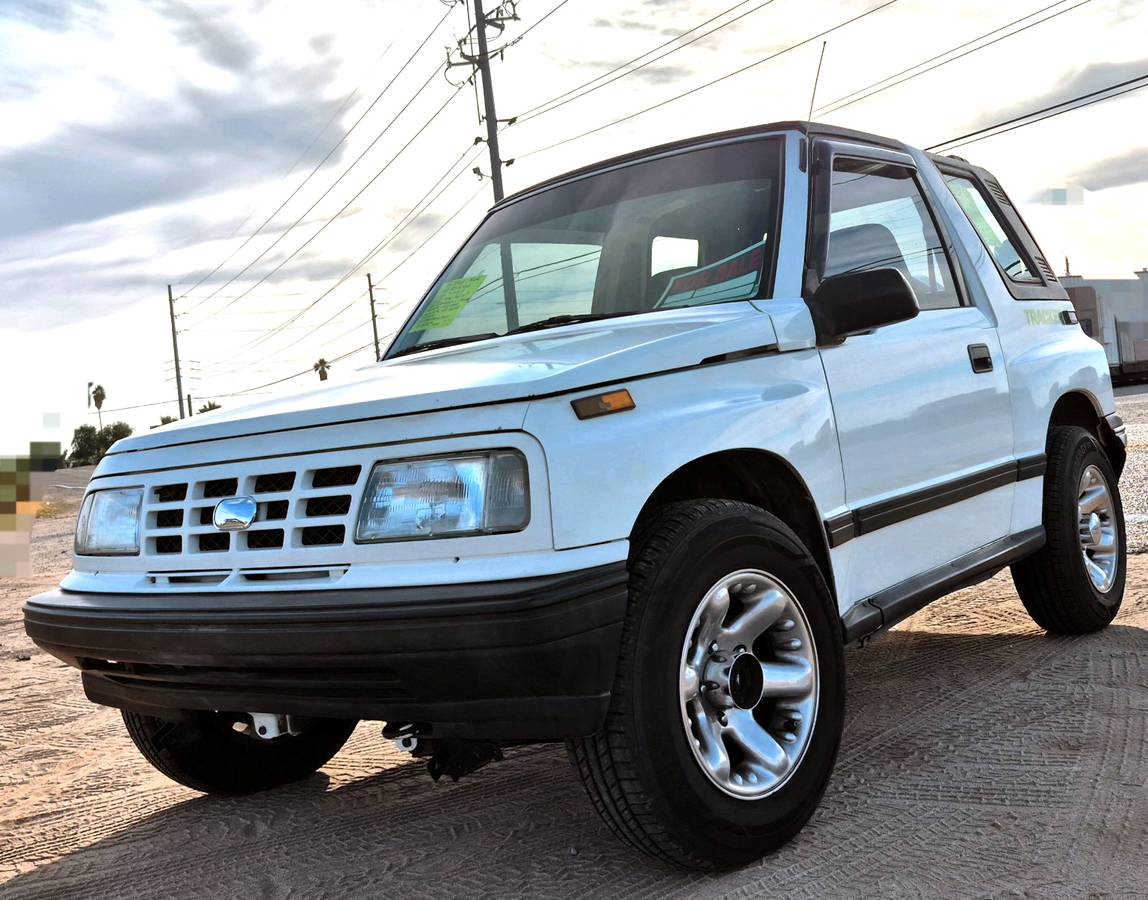 Geo-tracker-1991-white-1