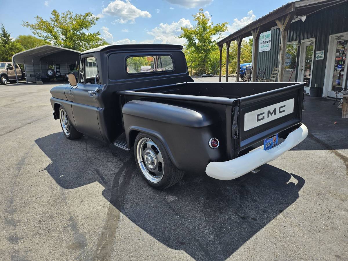Gmc-1966-black-15