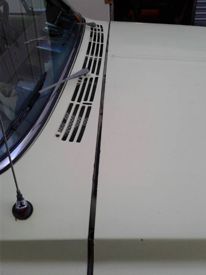 Gmc-2500-v-eight-1971-20