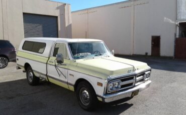 Gmc-2500-v-eight-1971-23