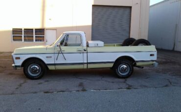 Gmc-2500-v-eight-1971-30