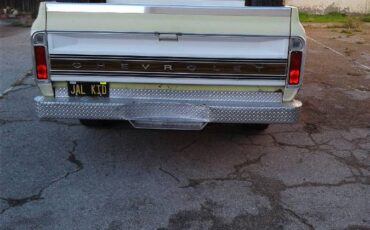 Gmc-2500-v-eight-1971-7