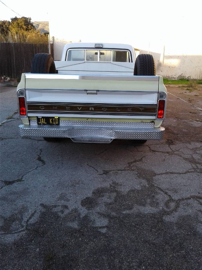 Gmc-2500-v-eight-1971-7