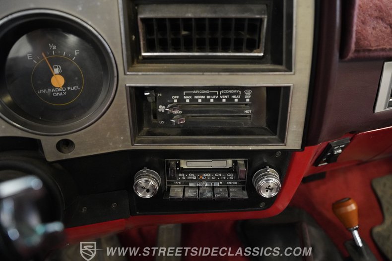 Gmc-Sierra-1985-Red-Burgundy-11