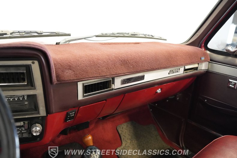 Gmc-Sierra-1985-Red-Burgundy-12