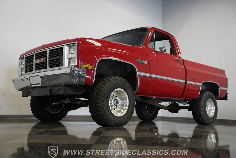 Gmc-Sierra-1985-Red-Burgundy-16