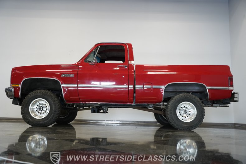 Gmc-Sierra-1985-Red-Burgundy-21