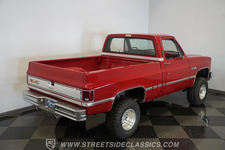 Gmc-Sierra-1985-Red-Burgundy-27