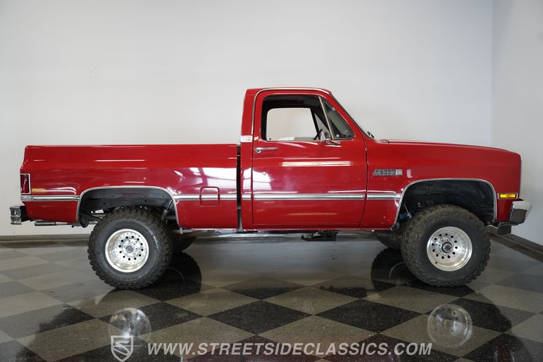 Gmc-Sierra-1985-Red-Burgundy-29