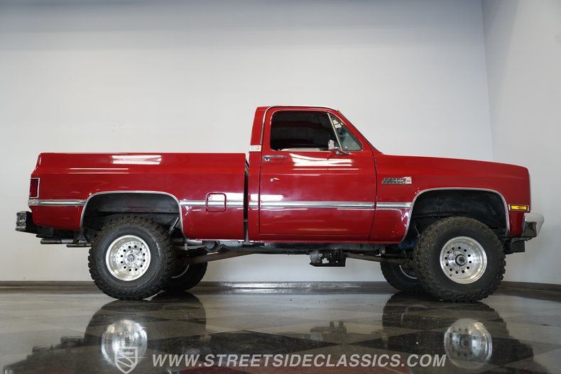 Gmc-Sierra-1985-Red-Burgundy-30