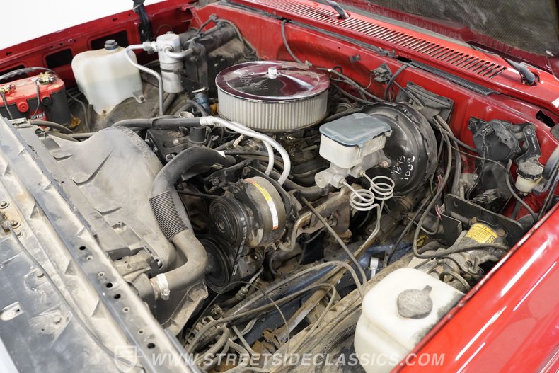 Gmc-Sierra-1985-Red-Burgundy-33