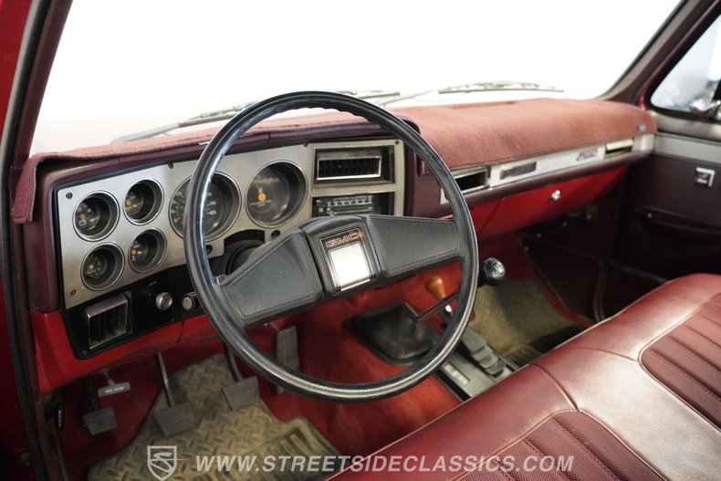 Gmc-Sierra-1985-Red-Burgundy-40