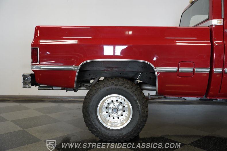 Gmc-Sierra-1985-Red-Burgundy-47