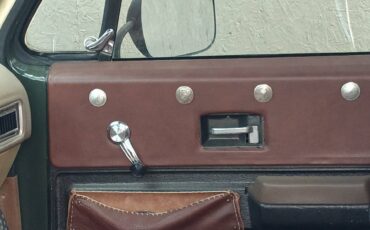 Gmc-c25-sierra-classic-1976-green-6