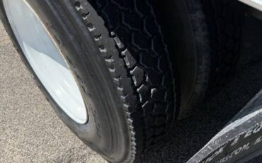 Gmc-c6-6000-medium-duty-conv.-cab-106.75-bbc-2000-white-15