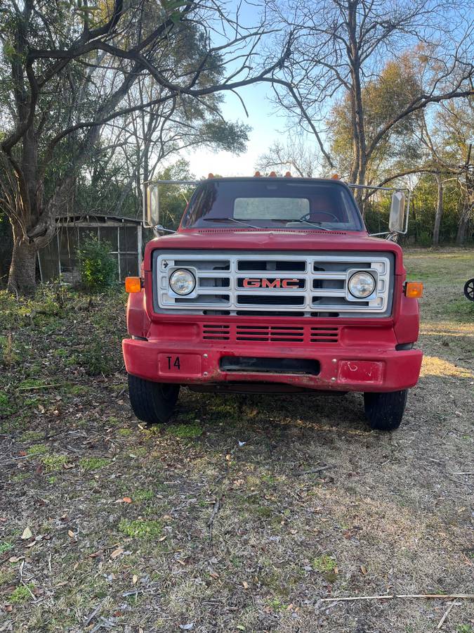 Gmc-c7000-1987-red-1
