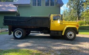 Gmc-c7000-diesel-1988-yellow-10