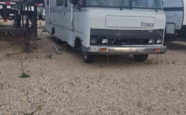 Gmc-chassis-winnebago-1988-custom-1