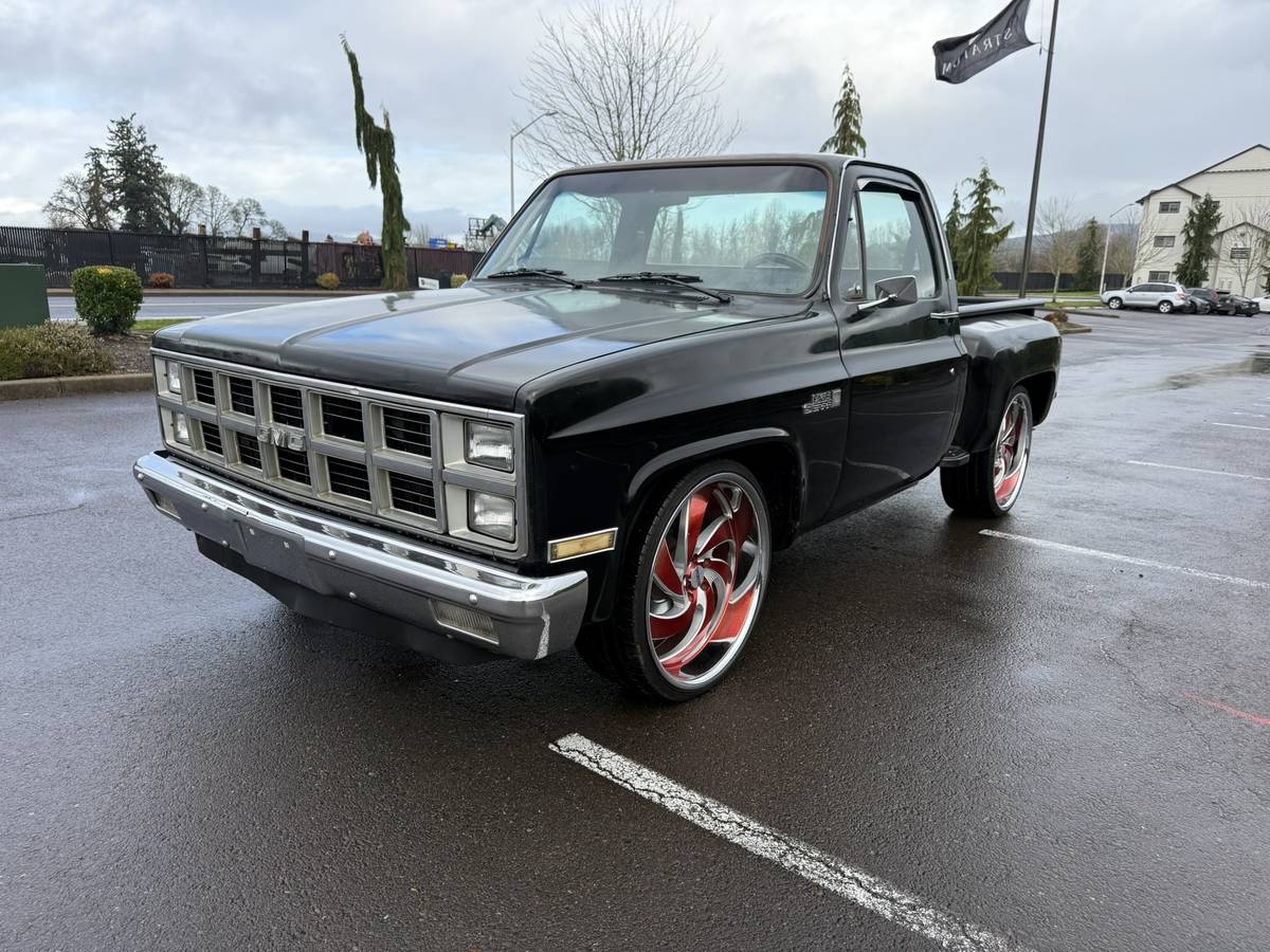 Gmc-ck-pickup-12-ton-1982-black-6