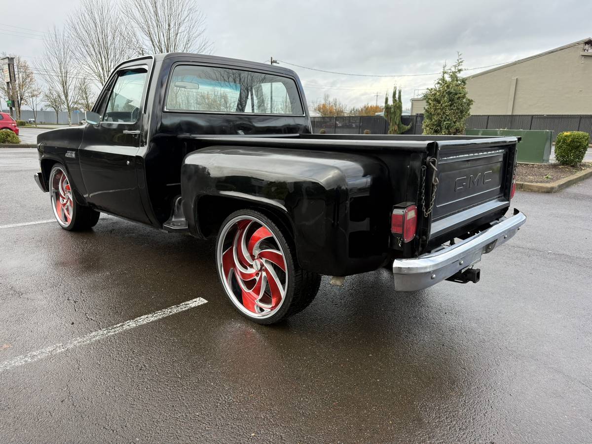 Gmc-ck-pickup-12-ton-1982-black-8