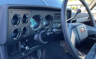 Gmc-ck-pickup-34-ton-1983-grey-1