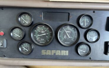 Gmc-gmt-400-12-ton-nominal-1988-16