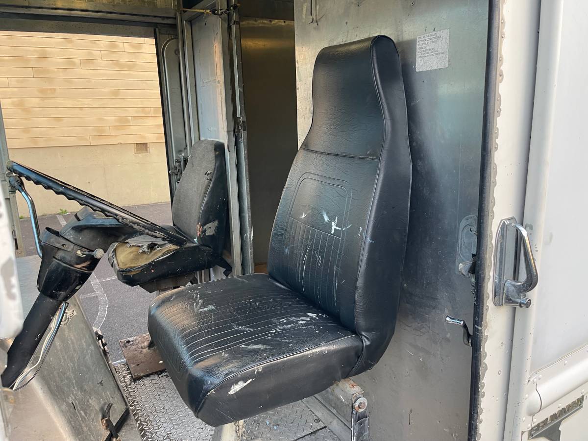 Gmc-grummam-step-van-c3500-1985-10