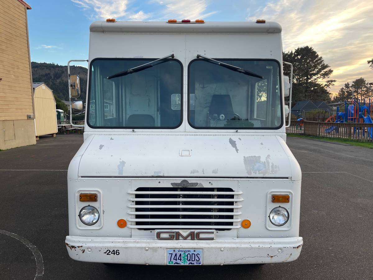 Gmc-grummam-step-van-c3500-1985-2