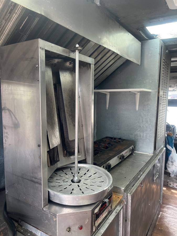 Gmc-grumman-1993-white-7