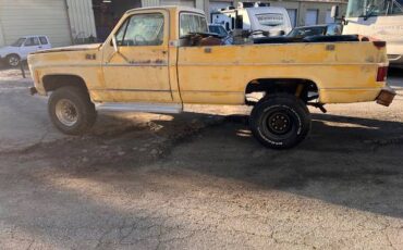 Gmc-high-sierra-1977-10