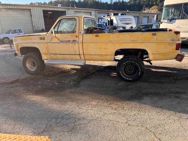 Gmc-high-sierra-1977-10