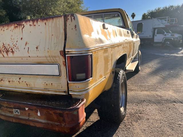 Gmc-high-sierra-1977-9