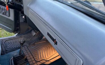 Gmc-jimmy-1979-grey-6