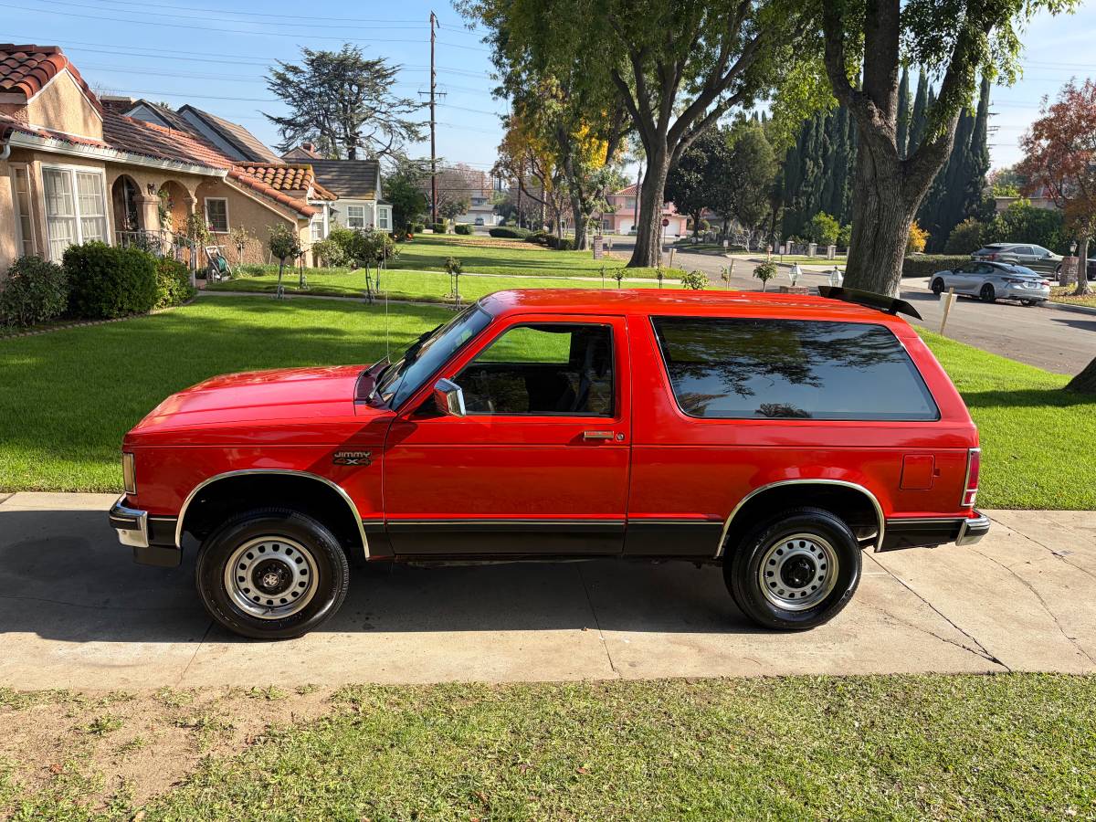 Gmc-jimmy-1984-3