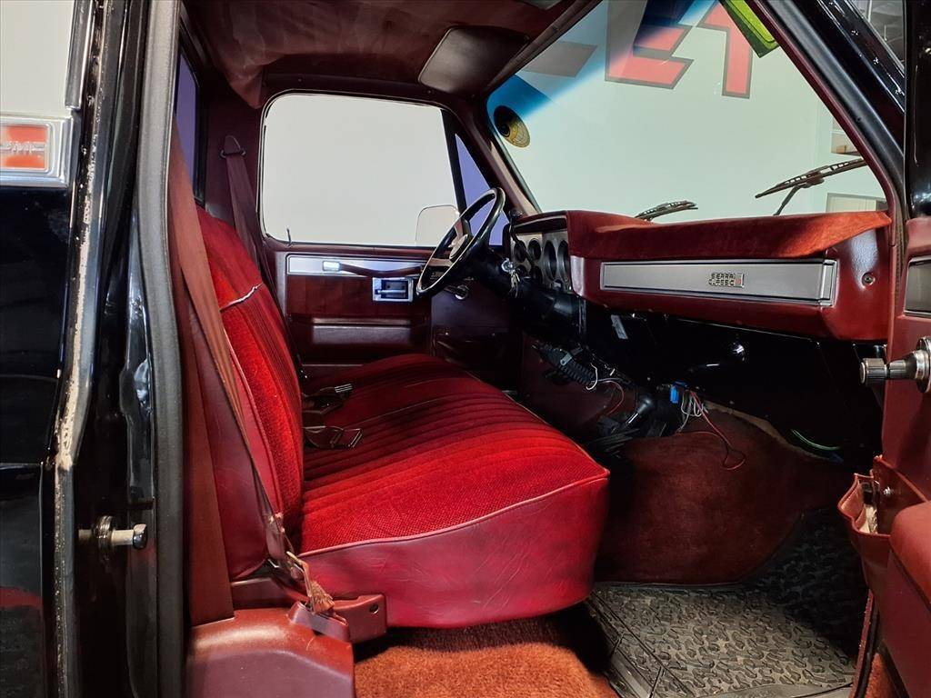 Gmc-rv-1500-series-1987-black-42