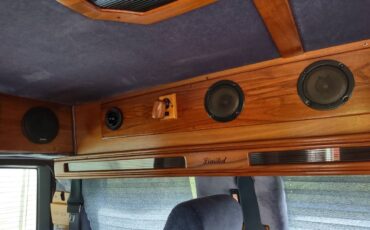 Gmc-safari-1996-white-3