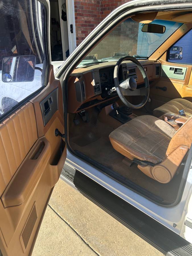 Gmc-sano-1991-white-7