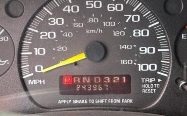 Gmc-savanna-3500-1996-white-3