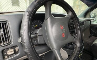 Gmc-savanna-3500-1996-white-6