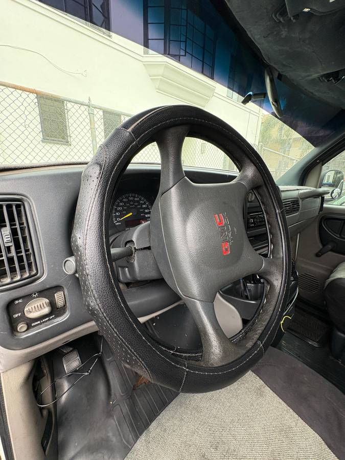 Gmc-savanna-3500-1996-white-6