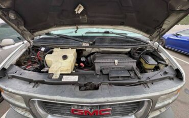 Gmc-savanna-3500-1996-white-8