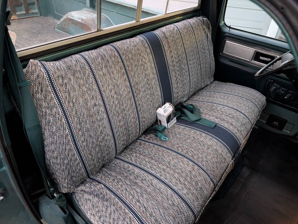 Gmc-sierra-1500-1978-green-15