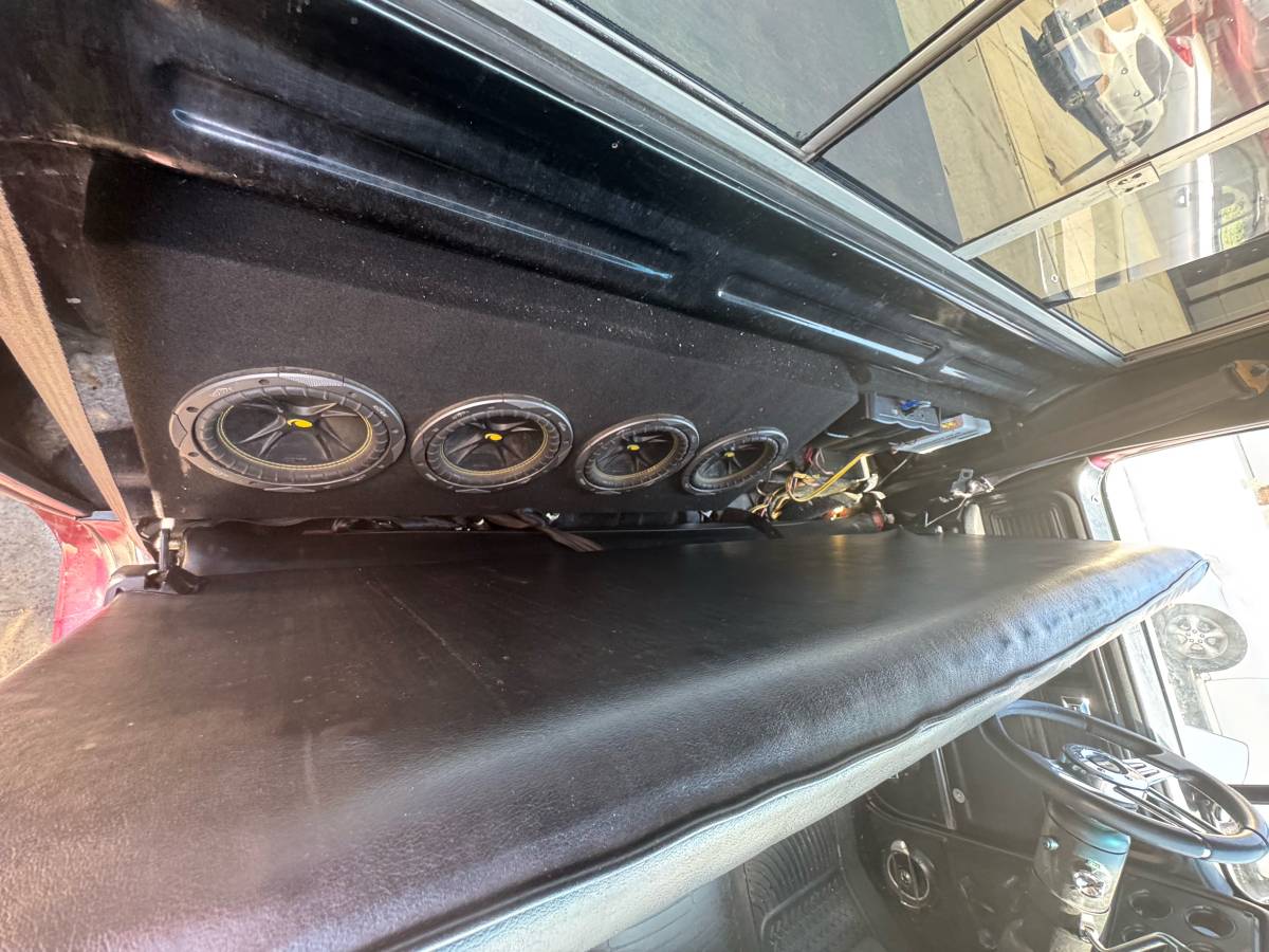 Gmc-sierra-1500-1979-custom-10