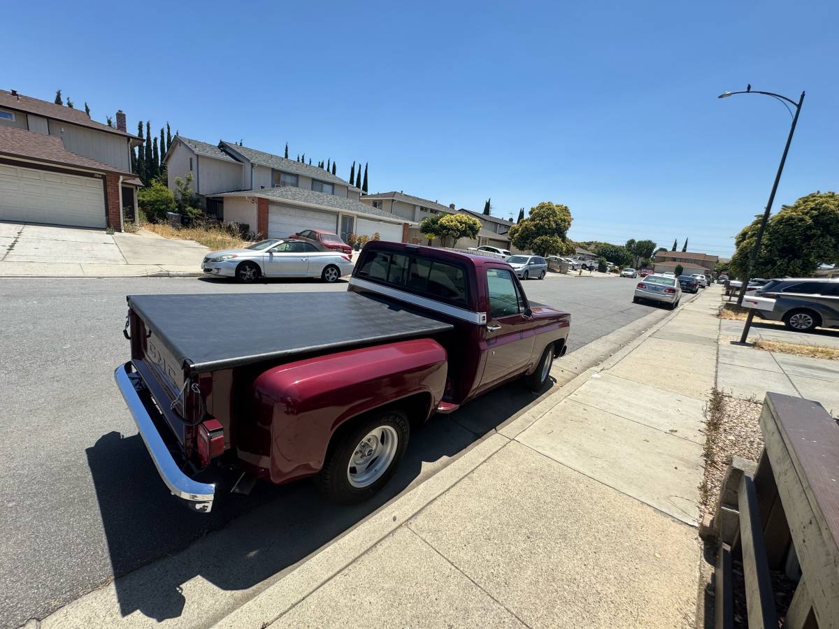 Gmc-sierra-1500-1979-custom-3